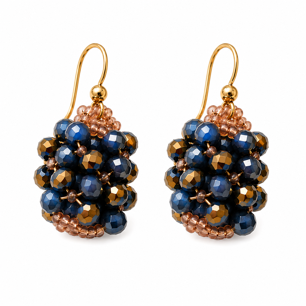 Orecchini Grappolo Handmade in Cristalli Sfaccettati Aura Blu con ganci in argento 925
