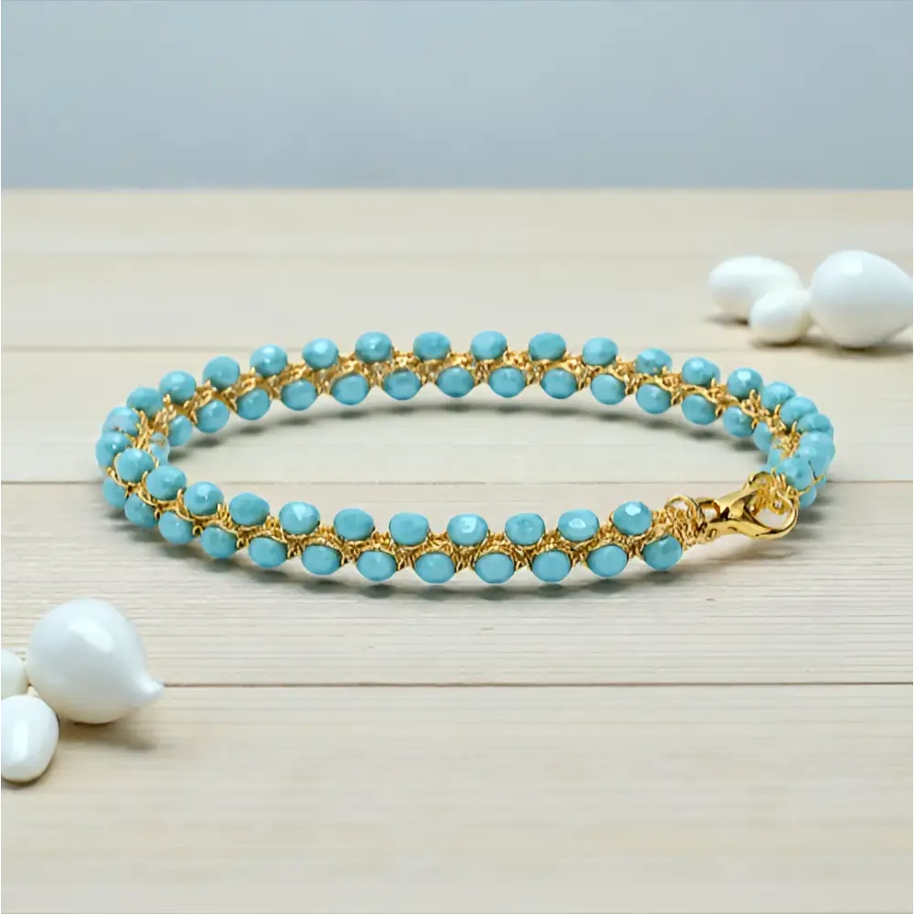 Bracciale handmade Onda in turchese con cristalli sfaccettati e chiusura dorata