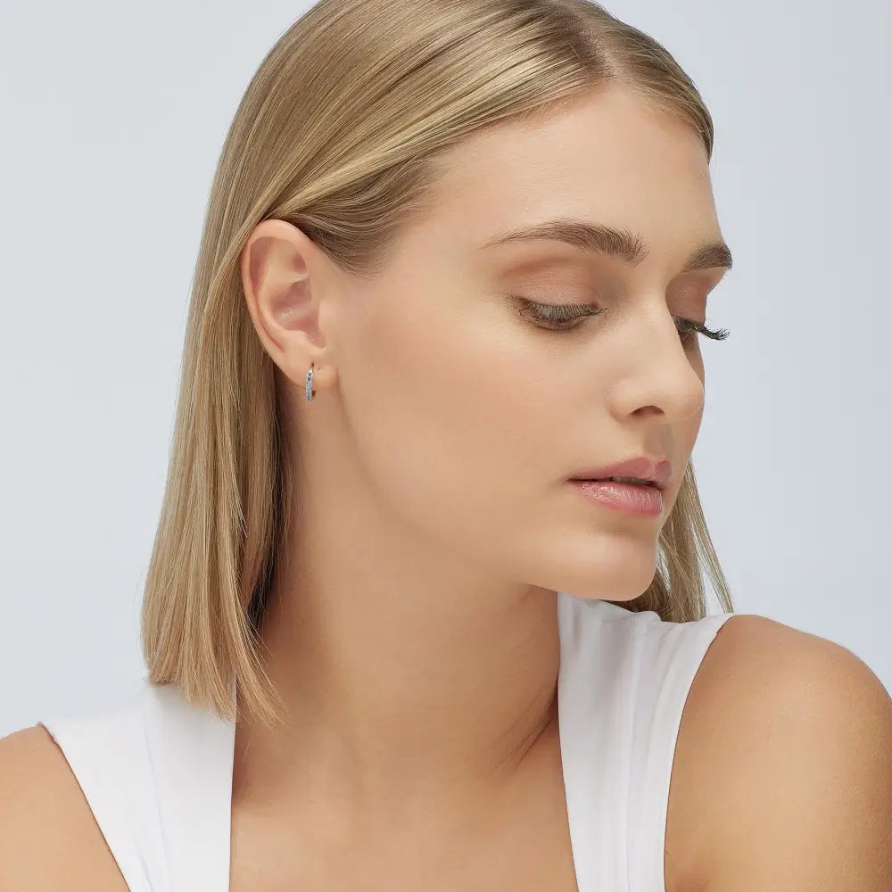 Monorecchino Brosway Anella donna in argento 925 con pietre scintillanti