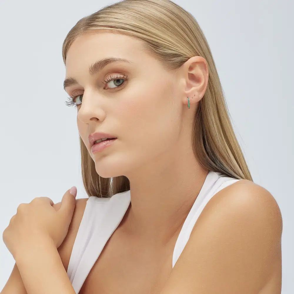 Orecchino a cerchio Brosway in argento 925 con gemma verde FLG81