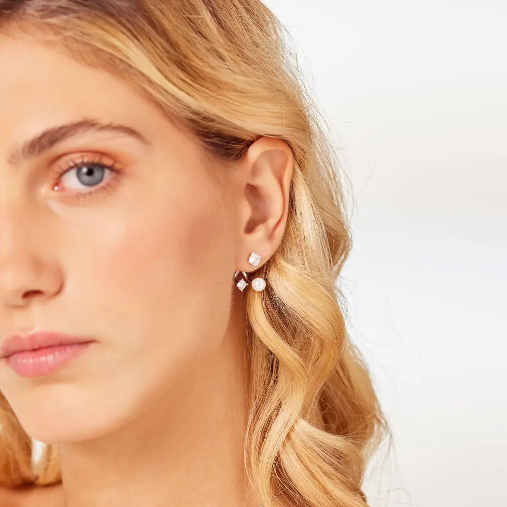 Orecchini Brosway Fancy rosa oro e perla bianca a goccia floreale