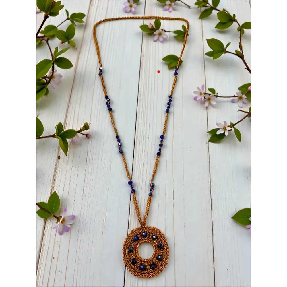 Collana handmade Anello di Luce Blu con cristalli sfaccettati dorati