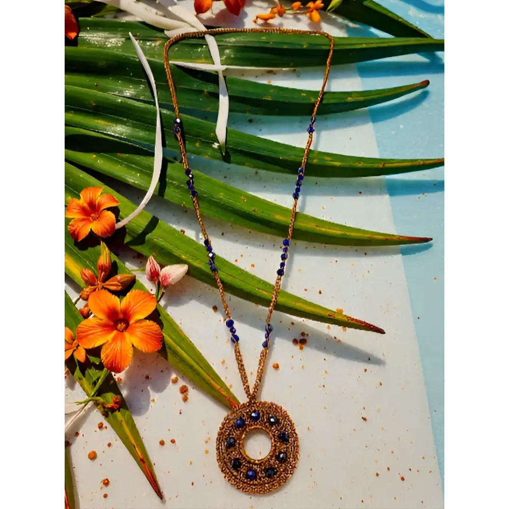 Collana handmade Anello di Luce Blu con cristalli sfaccettati in rame e pietre blu