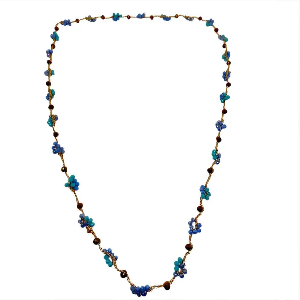 Collana handmade Aurelia Marittima con perle blu turchese e accenti marroni su catena oro